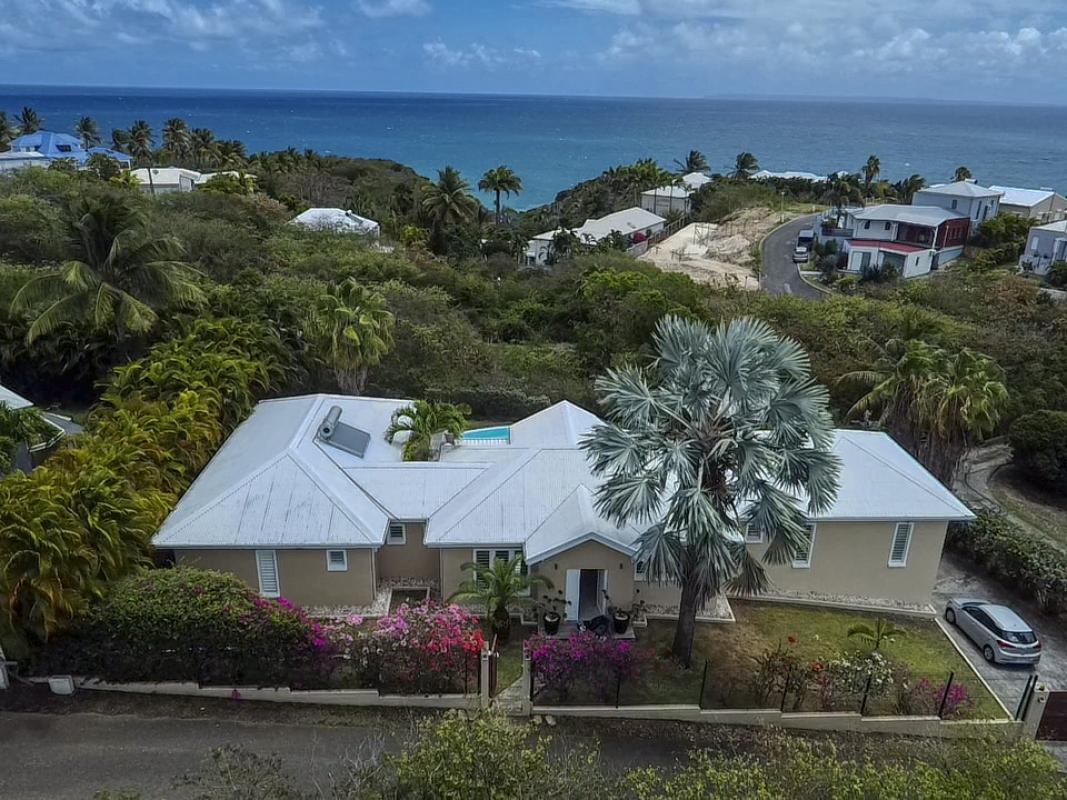 37 A louer villa Guadeloupe Sainte Anne - 14 personnes villa de prestige